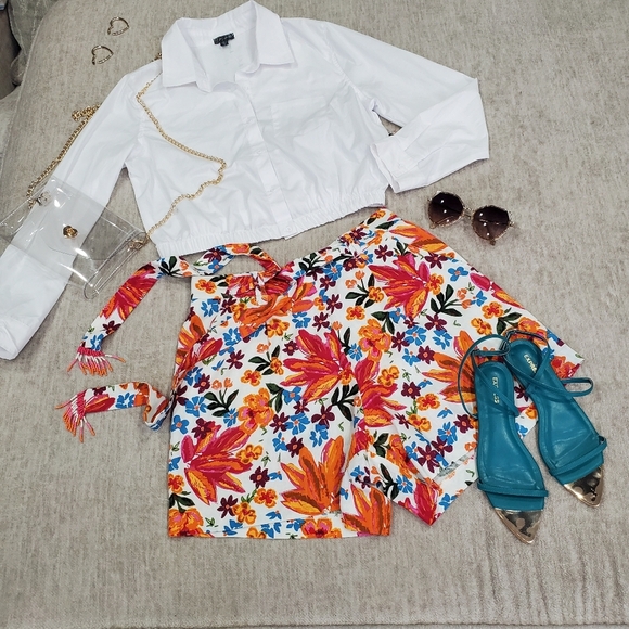 Express Teal Sandals - Picture 2 of 9